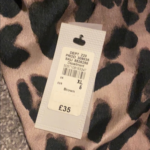 Men’s Robe - Picture 5 of 6